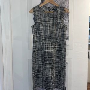 Amanda + Chelsea Shift Dress